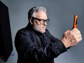 [Rankin shoots a portrait using PHANTOM X2 Pro 5G]